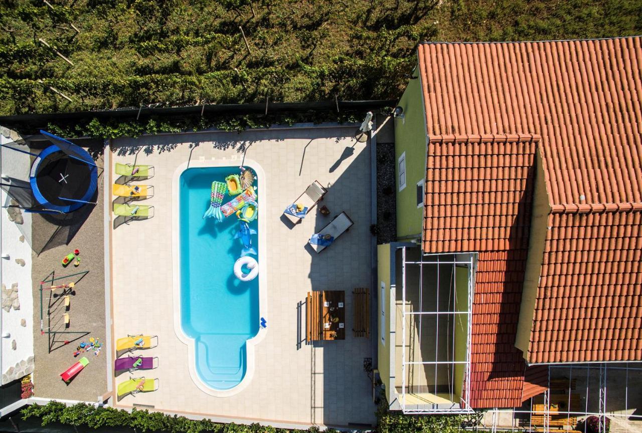 Holiday Residence Maja Katuni Экстерьер фото